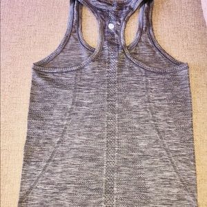 Lulu lemon athletica shirt